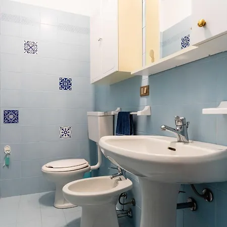 Casa Fiorita By Interhome 아파트 산레모