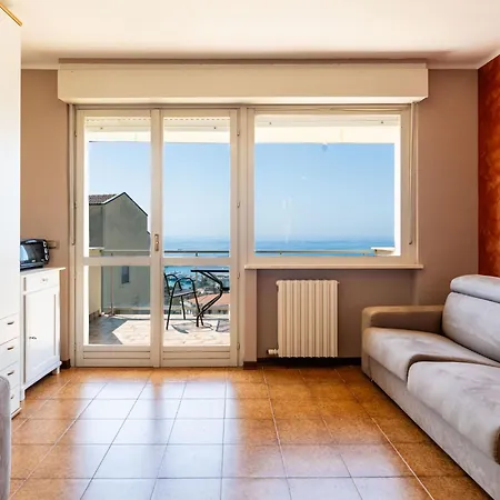 아파트 Casa Fiorita By Interhome *