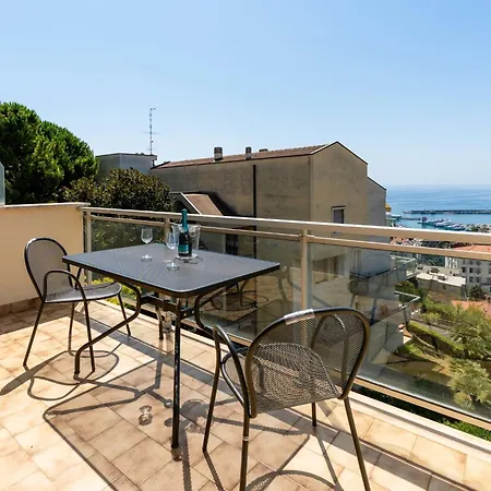 Apartment Casa Fiorita By Interhome Sanremo