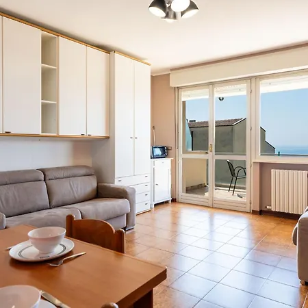 Apartment Casa Fiorita By Interhome Sanremo
