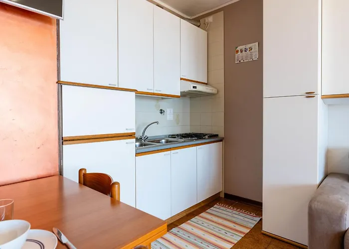 Lägenhet Casa Fiorita By Interhome